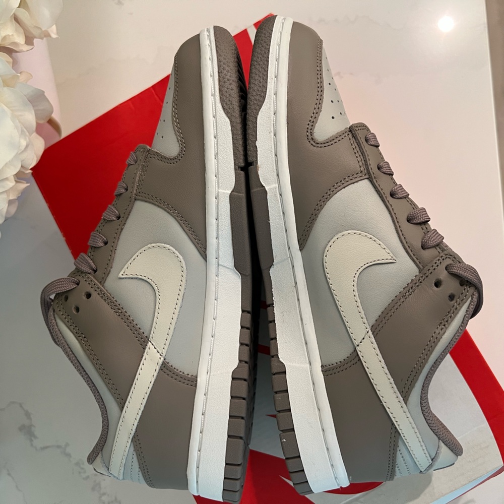 Nike Dunk Low Moon Fossil Size 8W | 6.5M FD0792-001 Authentic NIB read - Picture 6 of 16